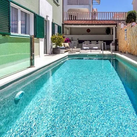 Apartment Amos With Private Pool *