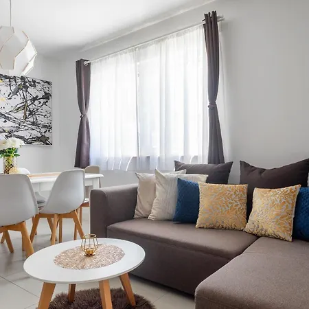 公寓 Amos With Private Pool *