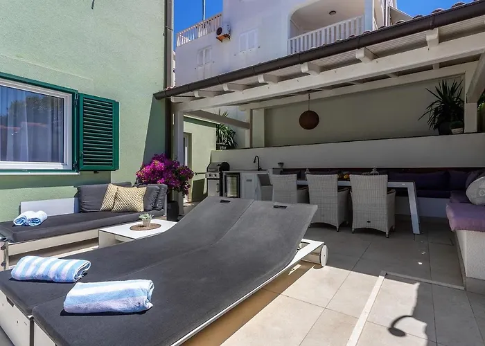 Amos With Private Pool *