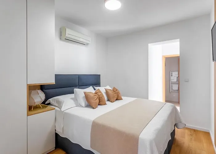 Amos With Private Pool 公寓